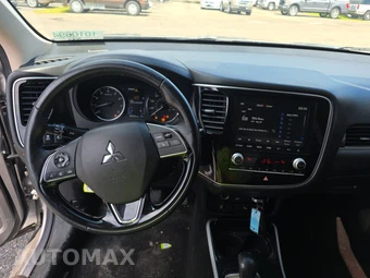 2020 Mitsubishi Outlander SE - miniatura 11