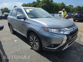 2020 Mitsubishi Outlander SE - miniatura 3