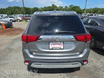 2020 Mitsubishi Outlander SE - miniatura 5
