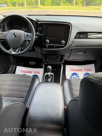 2020 Mitsubishi Outlander SE - miniatura 18