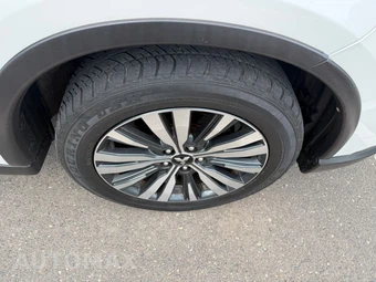 2020 Mitsubishi Outlander SE - miniatura 31