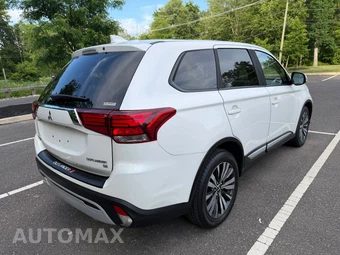 2020 Mitsubishi Outlander SE - miniatura 5
