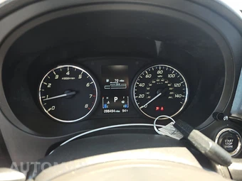 2020 Mitsubishi Outlander SEL - miniatura 12
