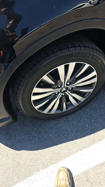 2020 Mitsubishi Outlander SEL - miniatura 32