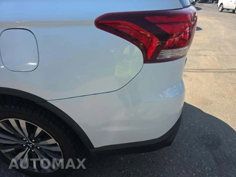 2020 Mitsubishi Outlander SEL - miniatura 26