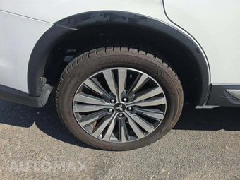 2020 Mitsubishi Outlander SEL - miniatura 28