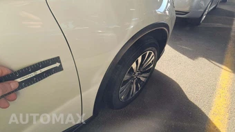 2020 Mitsubishi Outlander SEL – miniatura 32