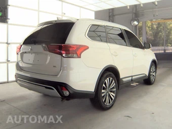 2020 Mitsubishi Outlander SEL – miniatura 4
