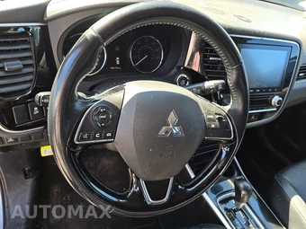 2020 Mitsubishi Outlander SEL – miniatura 10