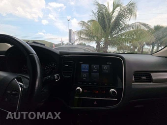 2020 Mitsubishi Outlander SEL – miniatura 10