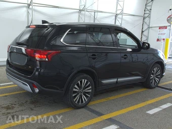 2020 Mitsubishi Outlander SEL - miniatura 4