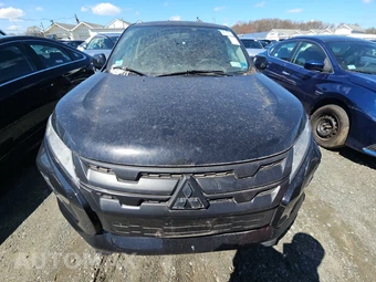 2020 Mitsubishi Outlander Sport Black Edition – miniatura 2