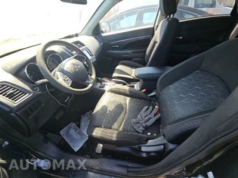 2020 Mitsubishi Outlander Sport Black Edition – miniatura 7