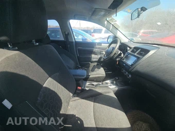 2020 Mitsubishi Outlander Sport Black Edition – miniatura 8