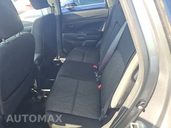 2020 Mitsubishi Outlander Sport ES – miniatura 13