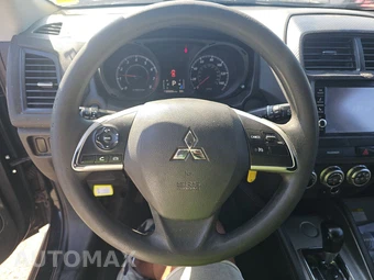 2020 Mitsubishi Outlander Sport ES – miniatura 10