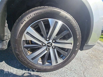 2020 Mitsubishi Outlander Sport ES - miniatura 22