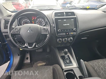 2020 Mitsubishi Outlander Sport SE – miniatura 11