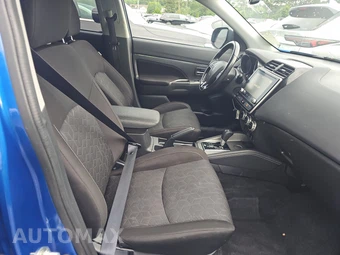 2020 Mitsubishi Outlander Sport SE – miniatura 8