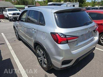 2020 Mitsubishi Outlander Sport SE – miniatura 2