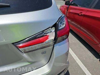 2020 Mitsubishi Outlander Sport SE – miniatura 21
