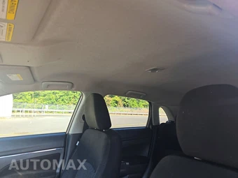 2020 Mitsubishi Outlander Sport SE – miniatura 17