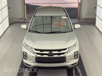 2020 Mitsubishi Outlander Sport SE – miniatura 2