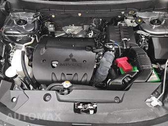 2020 Mitsubishi Outlander Sport SE - miniatura 15