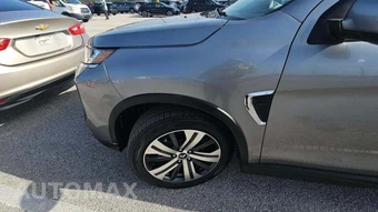2020 Mitsubishi Outlander Sport SE - miniatura 25