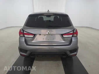 2020 Mitsubishi Outlander Sport SE - miniatura 5