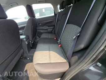 2020 Mitsubishi Outlander Sport SE - miniatura 13