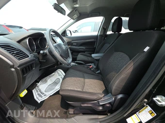 2020 Mitsubishi Outlander Sport SE - miniatura 7