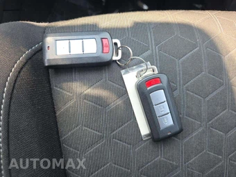 2020 Mitsubishi Outlander Sport SE - miniatura 5