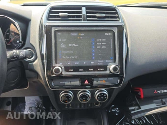 2020 Mitsubishi Outlander Sport SE - miniatura 7