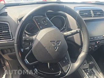 2020 Mitsubishi Outlander Sport SE - miniatura 10