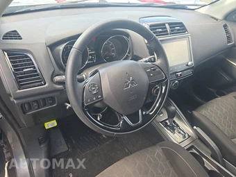 2020 Mitsubishi Outlander Sport SE - miniatura 11