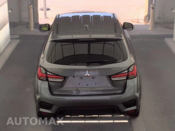 2020 Mitsubishi Outlander Sport SE - miniatura 5