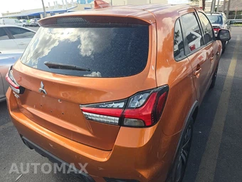 2020 Mitsubishi Outlander Sport SP – miniatura 4