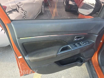 2020 Mitsubishi Outlander Sport SP – miniatura 9