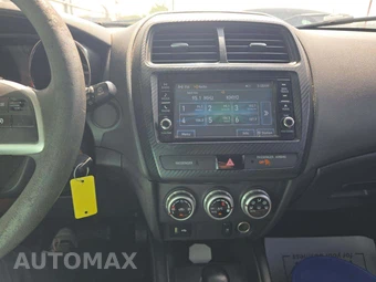 2020 Mitsubishi Outlander Sport SP - miniatura 10