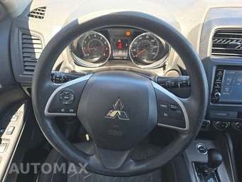 2020 Mitsubishi Outlander Sport SP - miniatura 10