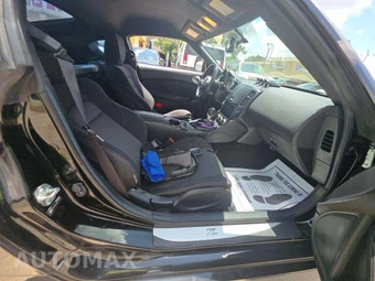 2020 Nissan 370Z Coupe – miniatura 12