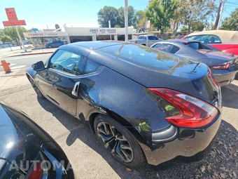 2020 Nissan 370Z Coupe – miniatura 2