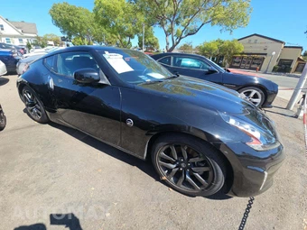 2020 Nissan 370Z Coupe – miniatura 4