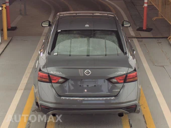 2020 Nissan Altima Platinum – miniatura 5