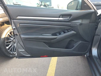 2020 Nissan Altima Platinum – miniatura 9