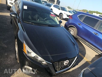2020 Nissan Altima S – miniatura 2