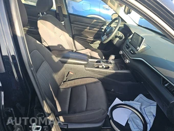 2020 Nissan Altima S – miniatura 8