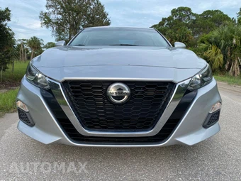 2020 Nissan Altima S - miniatura 3