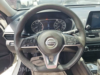 2020 Nissan Altima S – miniatura 10